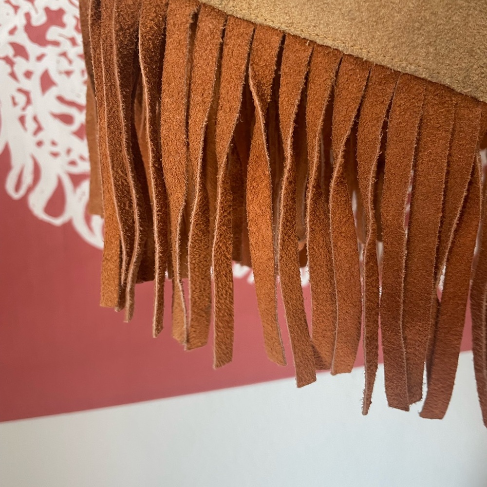 vintage 1960s two-tone brown suede leather fringe poncho by genuine leather - Picture 14 of 14